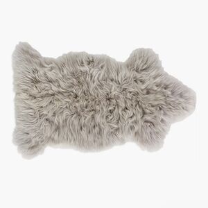 Luxury DWR Sheepskin Throw Single | Soft, Plush Icelandic-Style | light gray